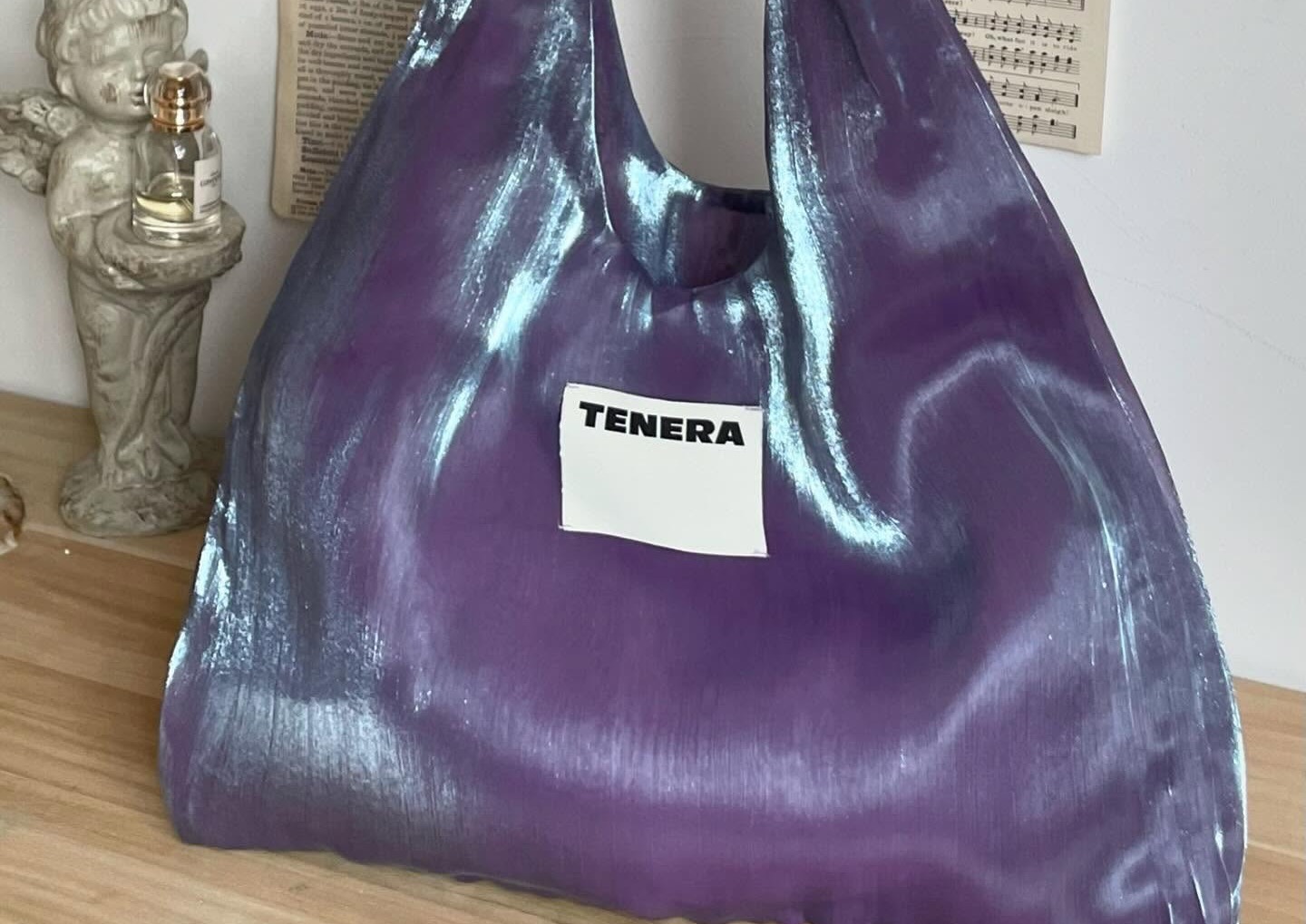 线上走红的中国手袋品牌TENERA，把店开到了韩国圣水洞 · 时尚