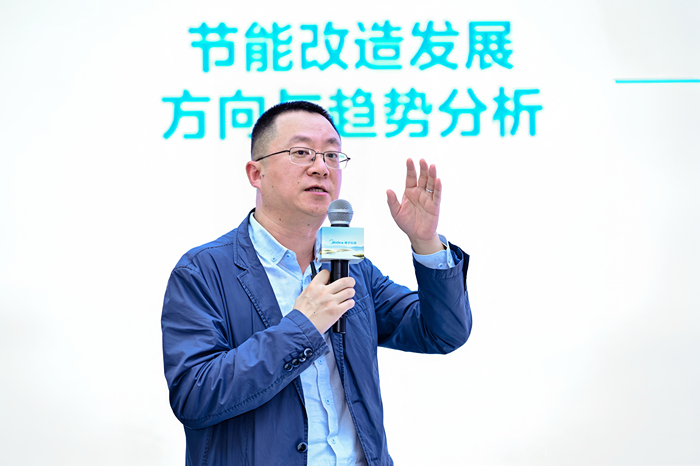 丁勇.jpg