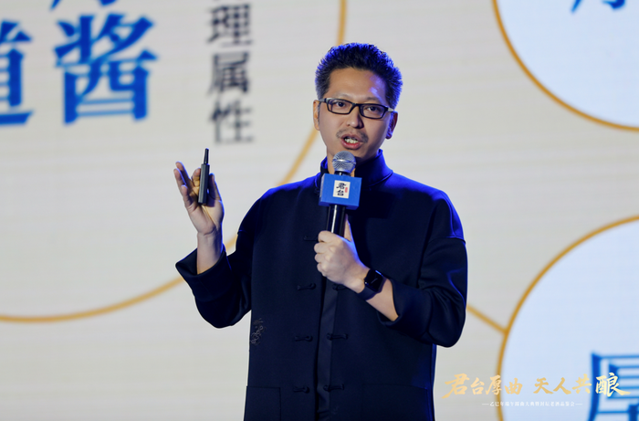 https://img3.jiemian.com/101/original/20250530/import_1748591416978520170016_a700xH.png