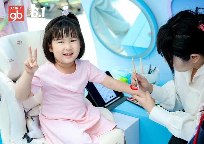 https://img3.jiemian.com/101/original/20250601/import_1748754773156020170013_a700xH.jpg