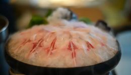 火锅巨头们狂卷“鲜切”主题店