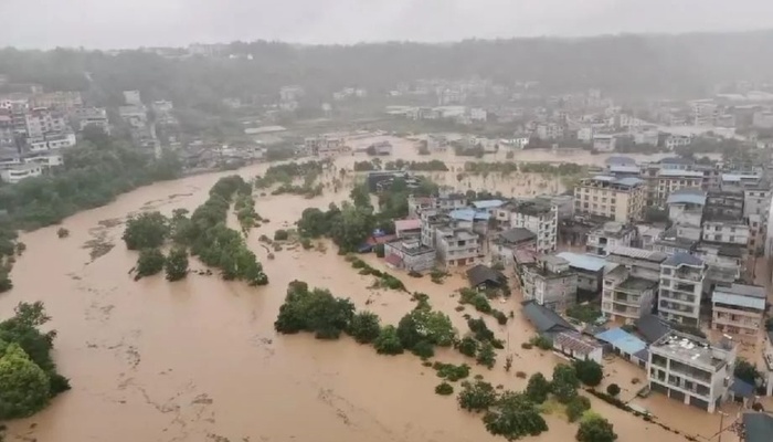  :公司起名-湖南龙山县暴雨成灾致37名中考生缺考，一小区3人在地下车库失联