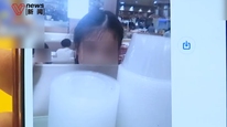 前员工偷拍顾客照片发布，西贝致歉：会承担应尽责任；被偷拍女孩妈妈不认可道歉信