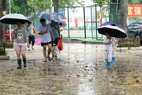 貴州解除暴雨藍色預警，救援人員：榕江洪水開始消退