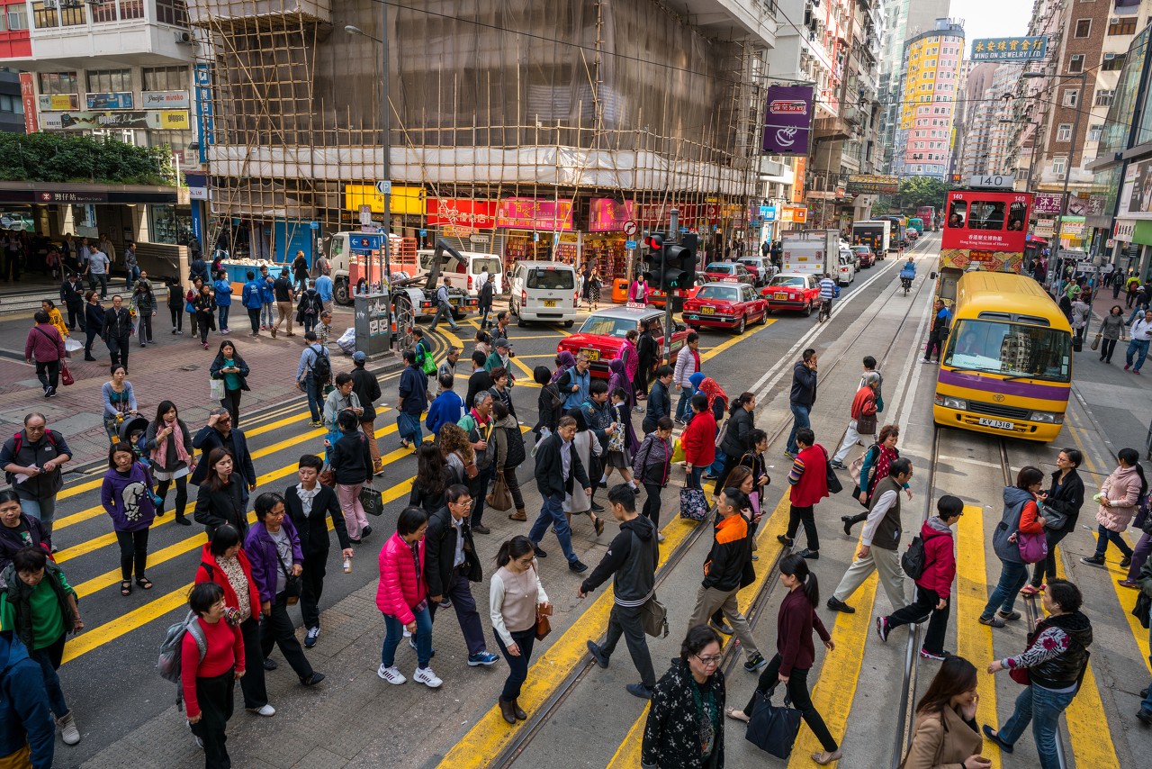 AI人才缺口扩大，香港再出手面向内地“抢人才”|界面新闻