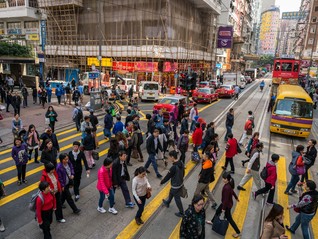 香港加速布局:面对急剧扩大的AI人才缺口,内地高端人才争夺战再升级