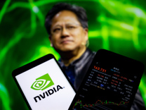 黄仁勋闯进全球亿万富豪榜前10，超越巴菲特只差10亿美元