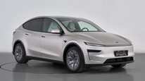 特斯拉突然上新Model Y L，李斌、李想纷纷发声，纯电六座SUV竞争正快速升温