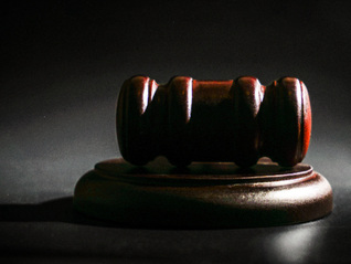 索要千万逼死前夫，翟欣欣犯敲诈勒索罪被判有期徒刑12年