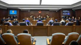 缅北徐发启犯罪集团案一审开庭，5名被告人被控涉7项罪名