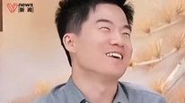 董宇辉自曝妈妈网购猕猴桃受骗，一整箱摆不满一盘
