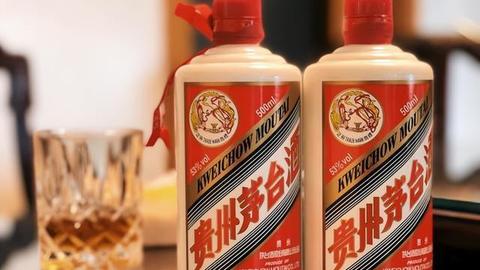 段永平出手再买茅台，十年后茅台保值还是黄金保值？