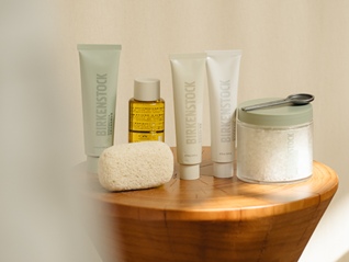 BIRKENSTOCK上新足部护理系列，杰克琼斯35周年男装大秀｜是日美好事物