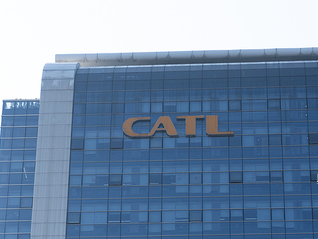 宁德时代净利再创新高背后：在建工厂回升至同期历史第二高位