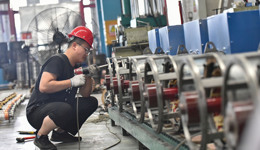 发改委主任郑栅洁：综合整治“内卷式”竞争，将有力有效破除各种市场障碍