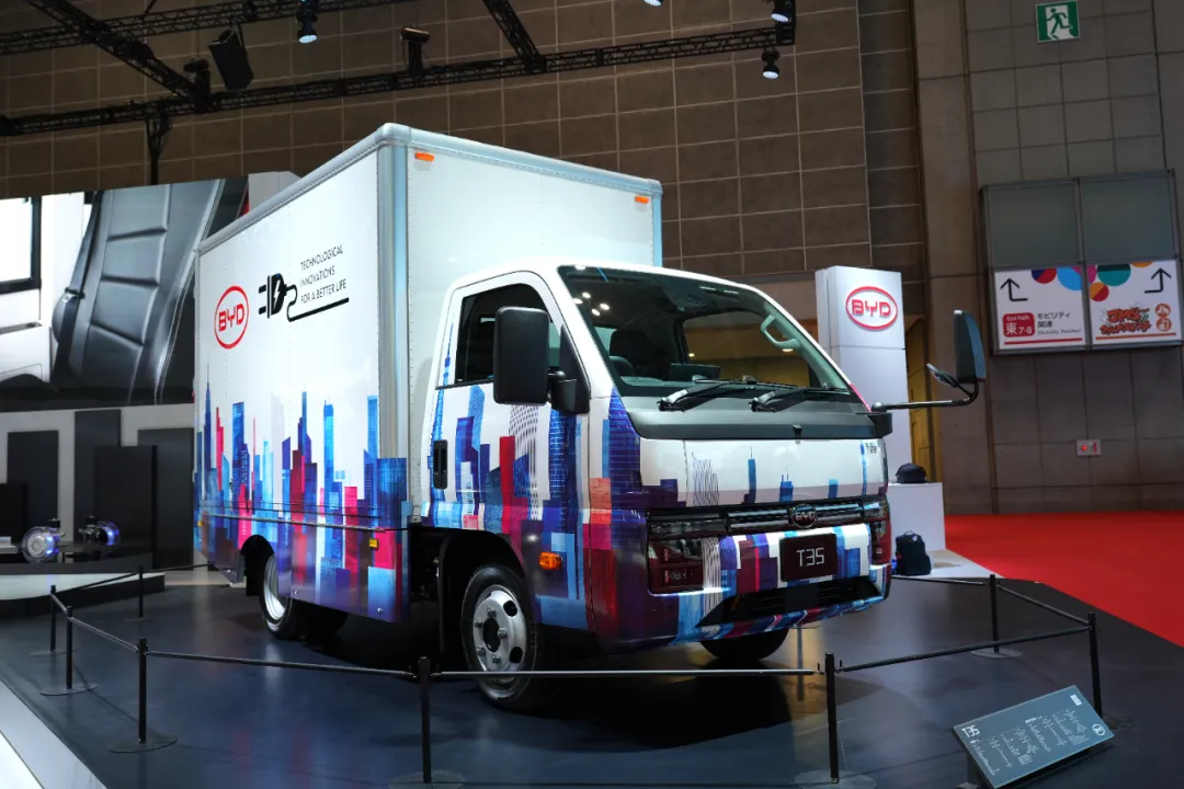 比亚迪纯电小卡T35在日本东京车展全球首发|界面新闻 · 快讯