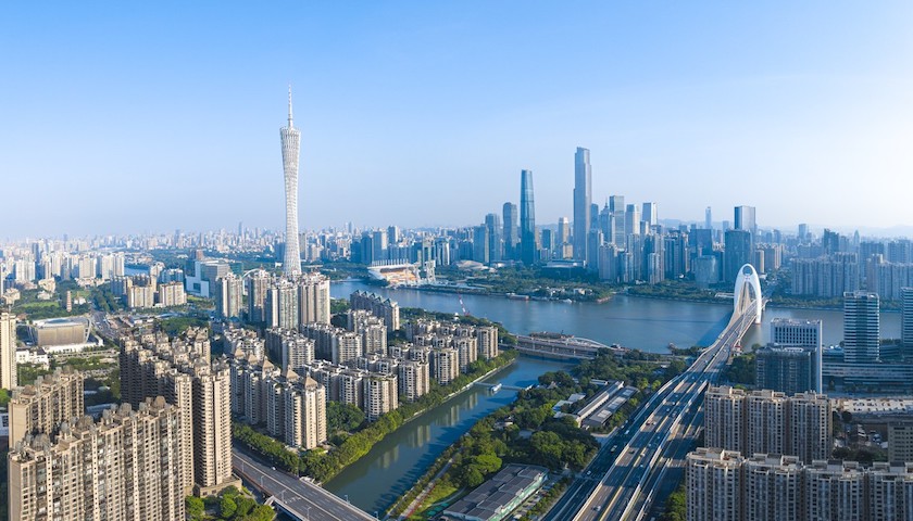 今年首个单日销售破百亿的楼盘诞生，广州顶豪终于“扬眉吐气”了