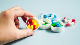 套刷账户、伪造处方、串换药品,国家医保局公布4起药店骗保案例