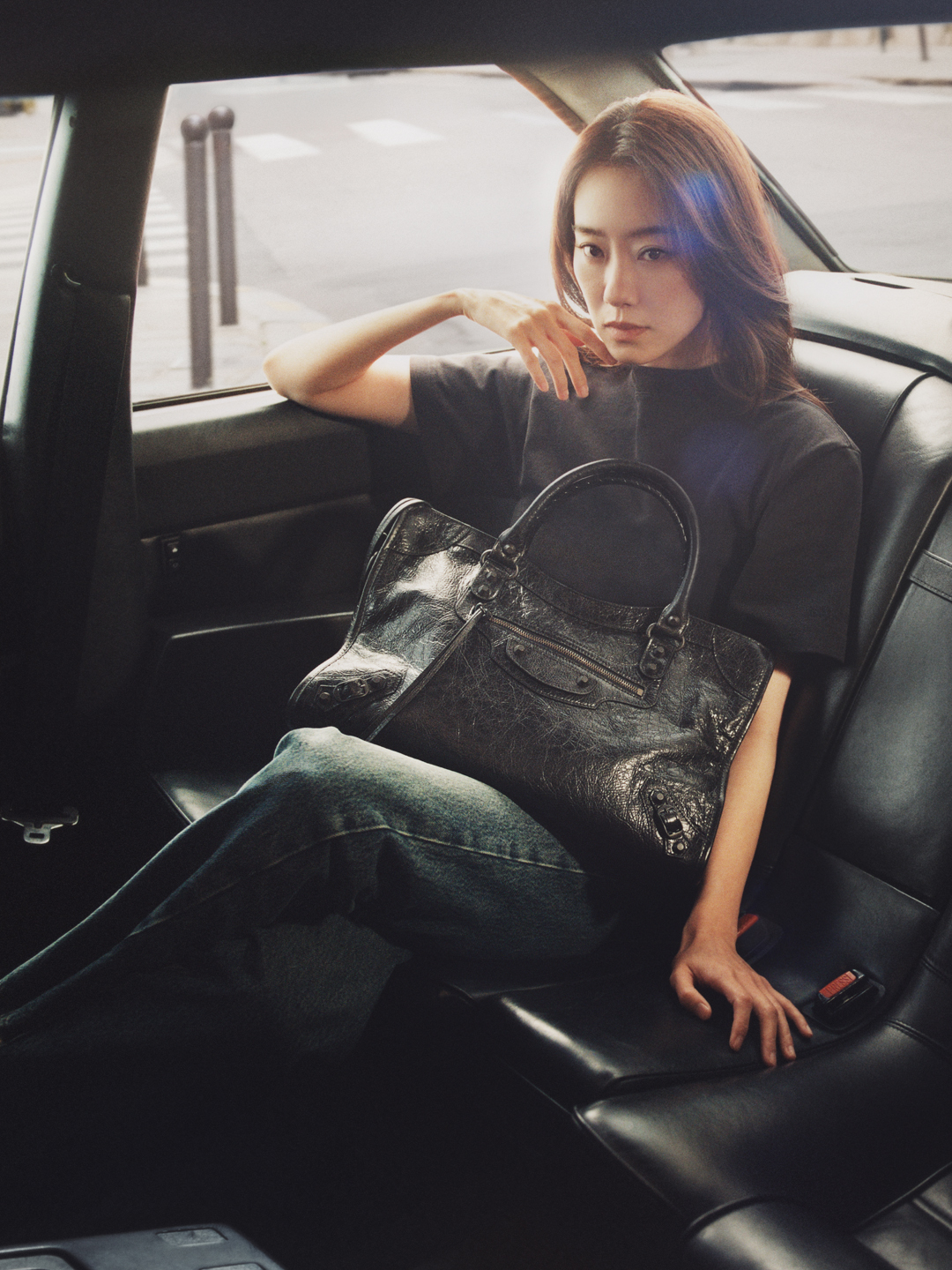 巴黎世家发布新创意总监首支广告,GARCON BY GARCON首开线下店|是日美好事物