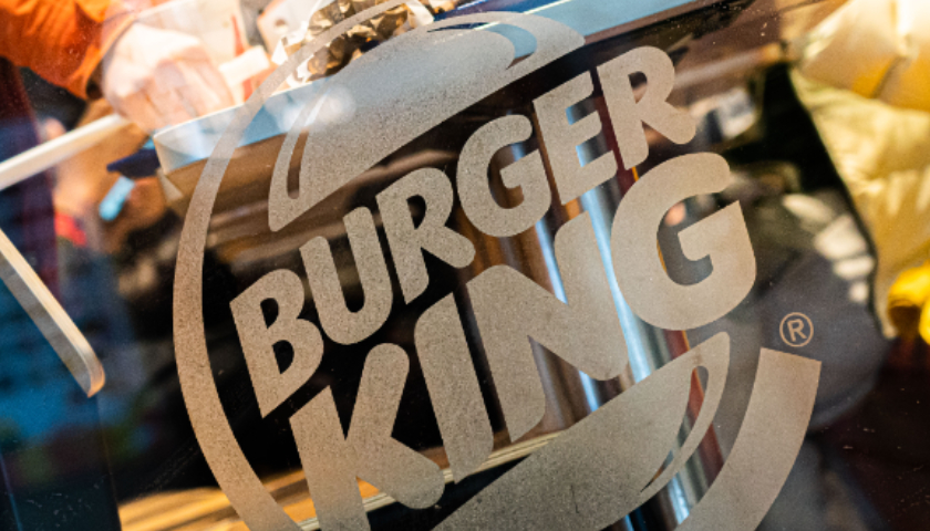 昔日巨头遭逼墙角，洋快餐纷纷改姓背后的故事