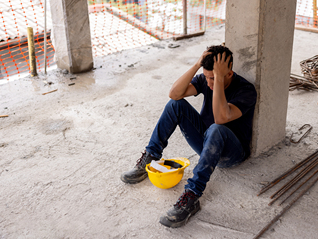 美国就业市场红灯四起，美联储12月降息预期概率不足三成