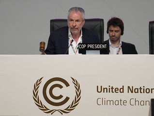 COP30收官，全球气候政治仍在临界点附近徘徊