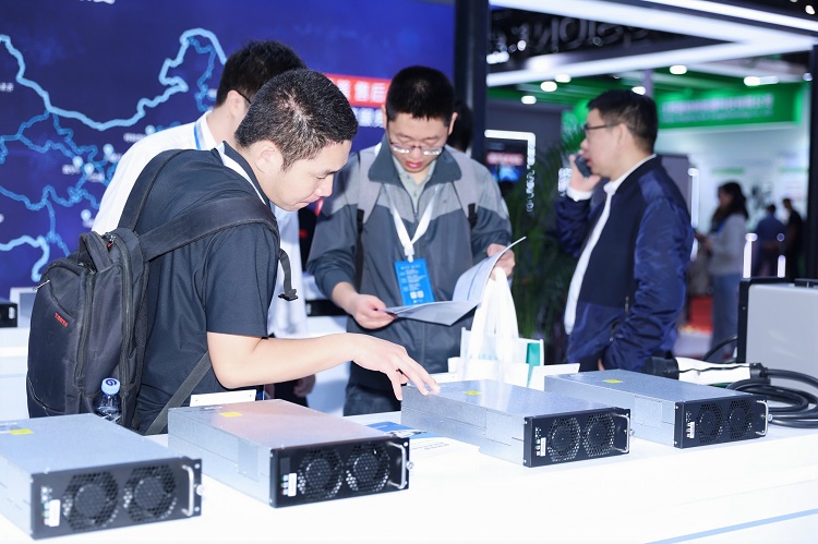 1764296241261819.jpg 1.jpg