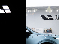 理想减速，李想低头