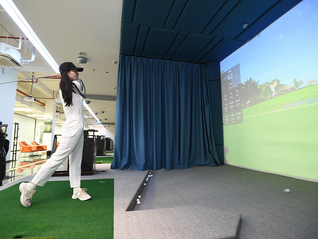 年轻人正把高尔夫“拉下神坛”