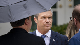 “杀光所有人”,美国高层缉毒指令遭战争罪指控