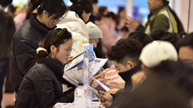 强调稳就业、保民生,政治局会议释放多重积极信号