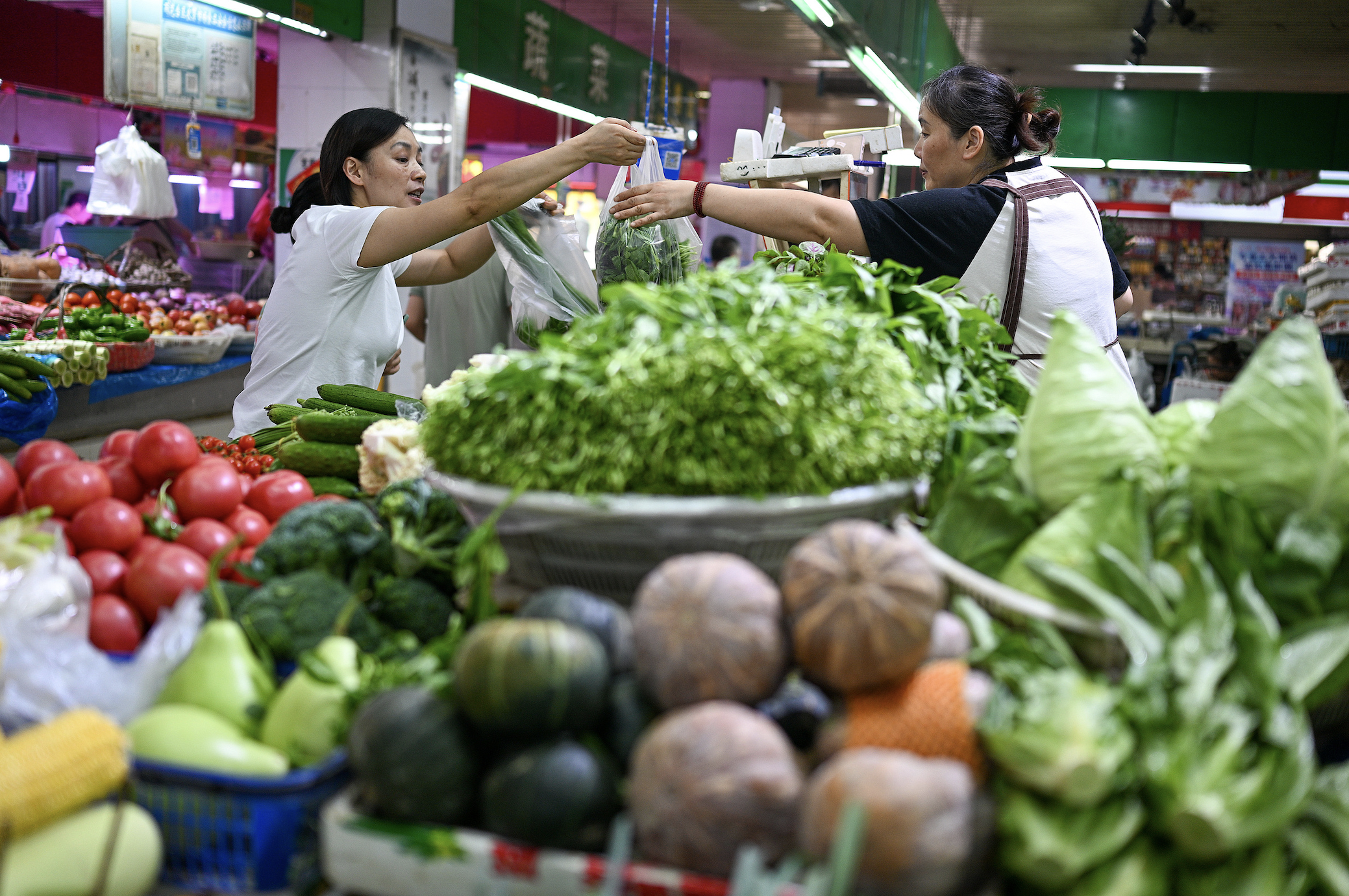 食品价格上行推动11月CPI同比涨幅创21个月来最高