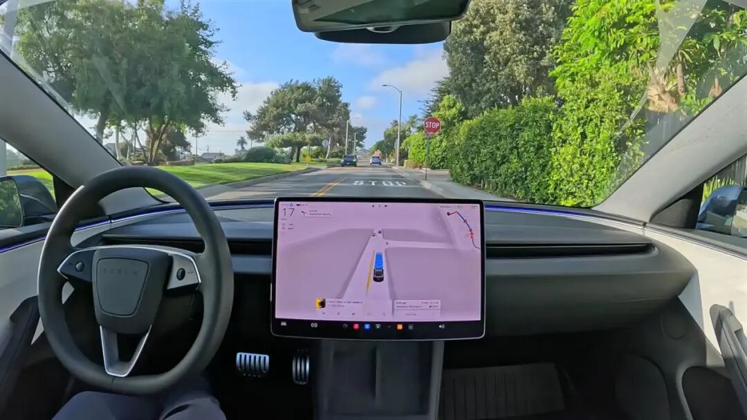 电厂,新势力造车掀起科技革命——芯片、机器人与AI眼镜的新故事