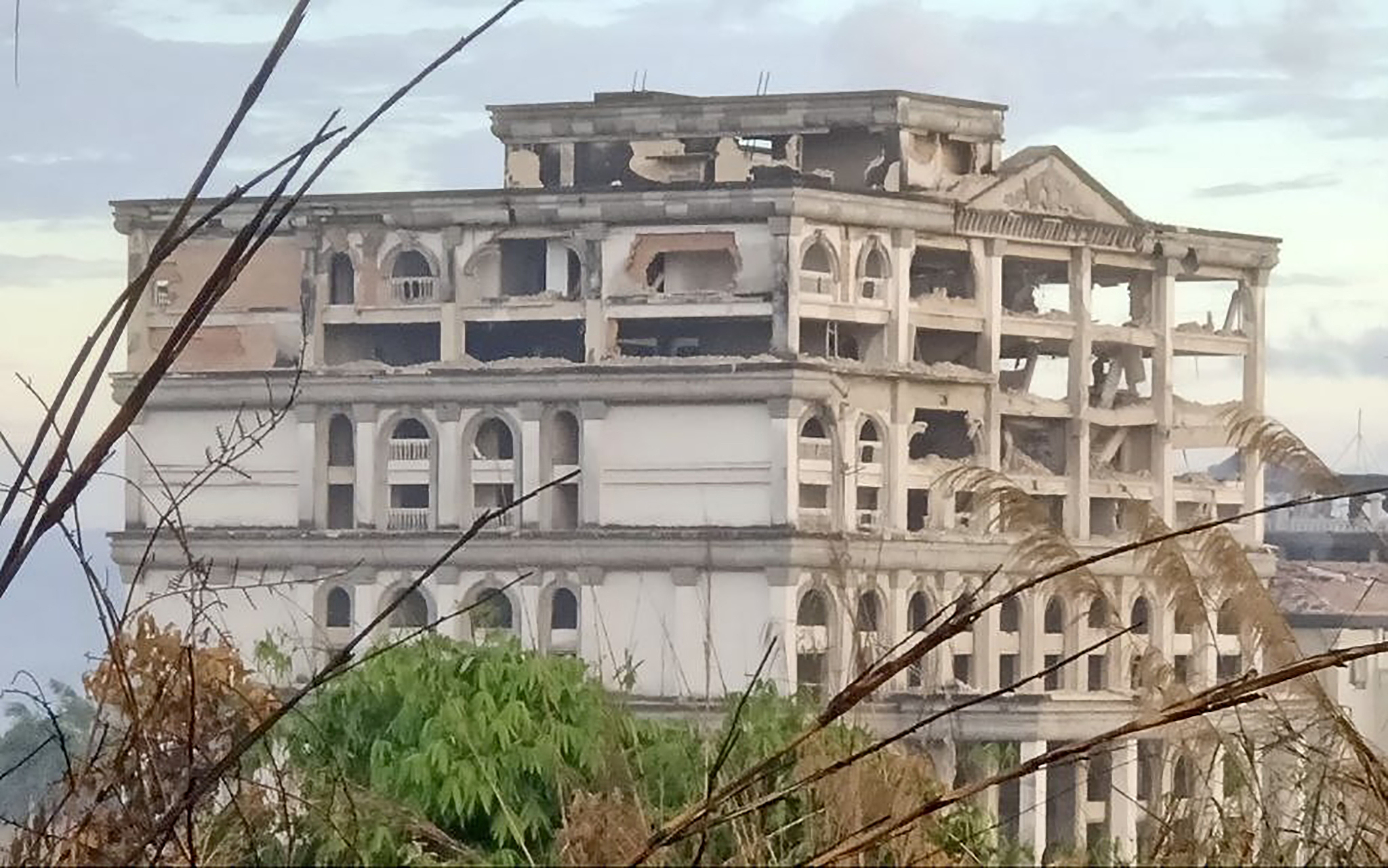 已炸掉3座赌场，泰国无视特朗普调停继续打击柬埔寨