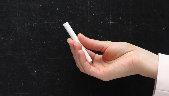 地方新闻精选 | 辽宁集中整治中小学教师违规收礼 远洋渔船船长公海遇害案宣判