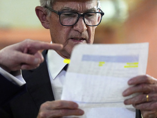 遭刑事调查后，鲍威尔：不会屈服