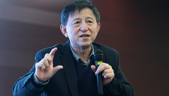 今天文科的“无用”，是在为明天的文科“伟大”做准备丨专访赵鼎新