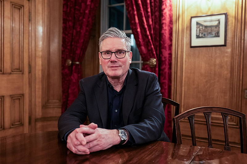 斯塔默：不在中美之间“选边站队”