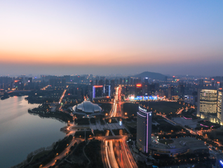 萬潤科技(002654.SZ)：公司副總裁兼財務總監(jiān)鄒濤辭職，潘蘭蘭辭去公司副總裁職務