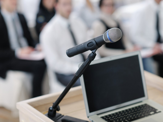 明略科技（2718.HK）CEO吴明辉做客北大计算校友访谈：坚持做可信AI，创业的乐趣就在于攻克难题