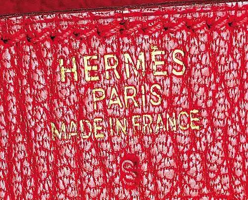 Buat yang penasaran sama harga tas Hermes yang didapatkan  @ritassyawellgreat karena menjadi Juara Pertama di Sportswear Competition  tadi.…