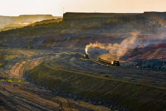 电竞菠菜外围app:坐拥海量石油煤炭风电这座新疆小城成为了国家级能源基地