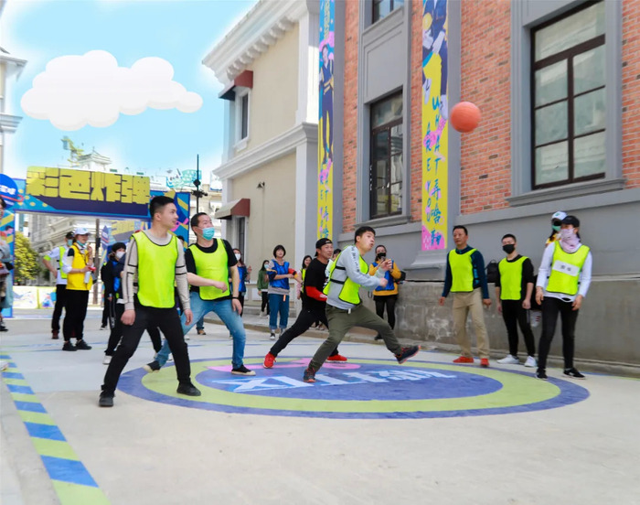 脱下鞋子,在指压板上挥汗,原来青春还在!尚能奔跑!