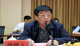 扬子江药业董事长徐镜人逝世，系泰州首富，公司刚被罚近八亿