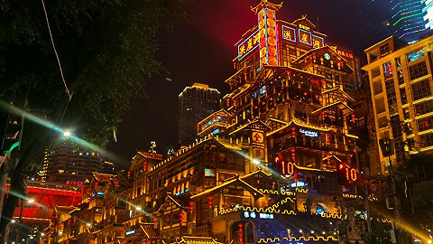 国庆假期重庆消费市场“揽金”165亿元