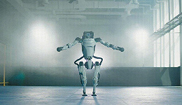 从“铁血战士”到“机械贞子”，波士顿动力在机器人之争中愈发疯癫了