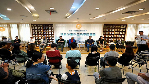 第十一届储吉旺文学奖获奖作家“扎堆”鄞州书城，与读者面对面聊文学
