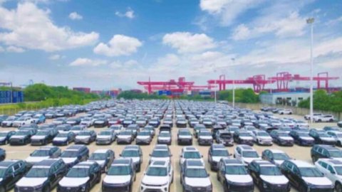 2024自主五強(qiáng)車企銷量出爐：比亞迪斷層式領(lǐng)先，奇瑞年銷量創(chuàng)歷史新高