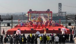 河北迁安：逛庙会买年货 文旅消费过大年