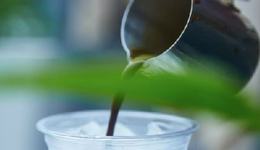刚推2.5元柠檬水，又上架轻椰拿铁，古茗要和“雪王”、瑞幸抢生意？